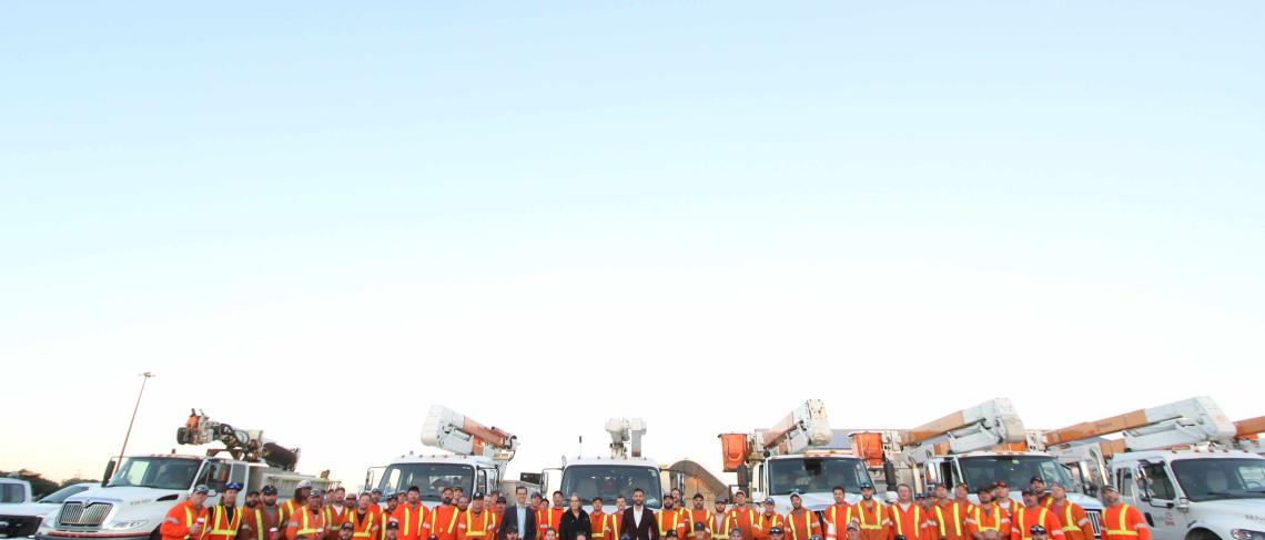 MPP Oosterhoff Addresses Hydro One Storm Responders Near Niagara Border Crossing