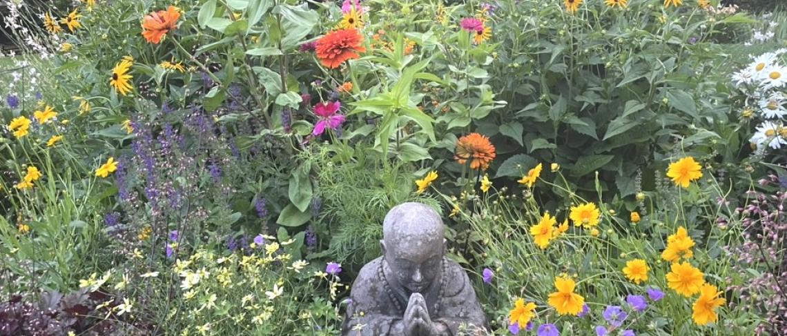 Inspire Mom This Mother’s Day: Get Early Bird Tickets for the 2025 Gardener’s Garden Tour hosted by the Niagara-on-the-Lake Horticultural Society